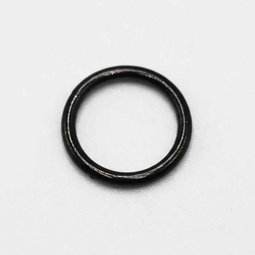 Anneau clicker pour piercing en titane PVD noir 1.2x8 mm Studio Hélix