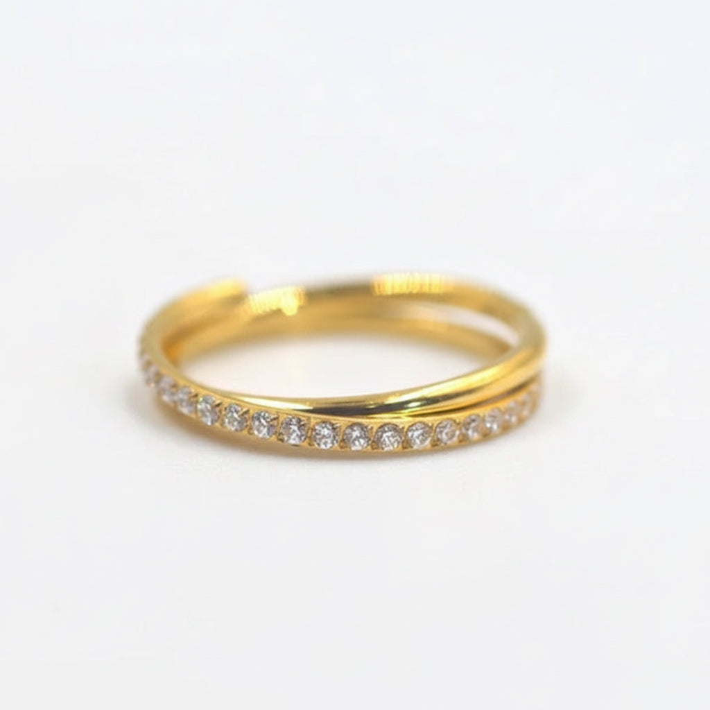 anneau piercing clicker titane doré PVD gold zircons entrelacés effet croisé hélix oreille
