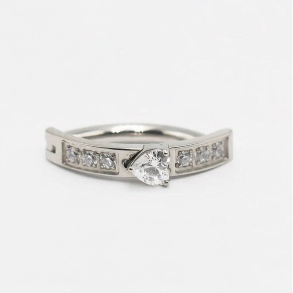 ⁠piercing anneau nombril amour titane naturel coeur strass studio helix⁠