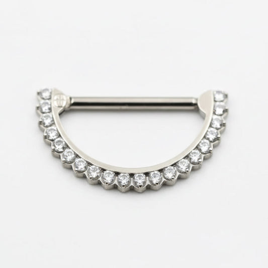 piercing téton écrin titane argenté zircons cubiques arc de cristal système clic